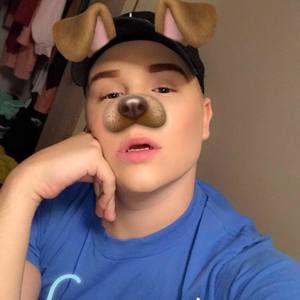 Meet your Posher, Devin